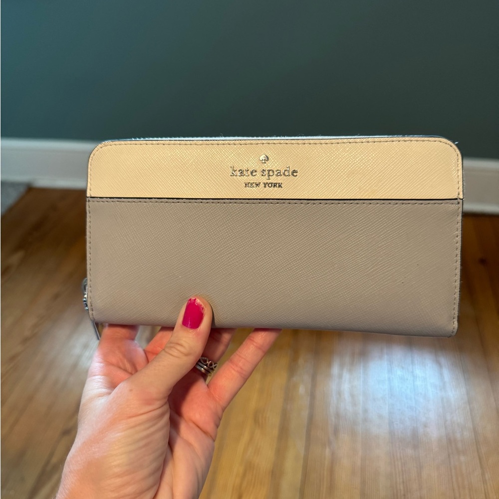 Kate spade gray and white Wallet